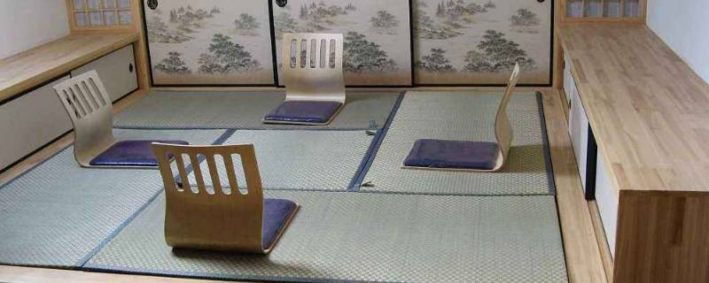 日本人睡地上怎么防潮