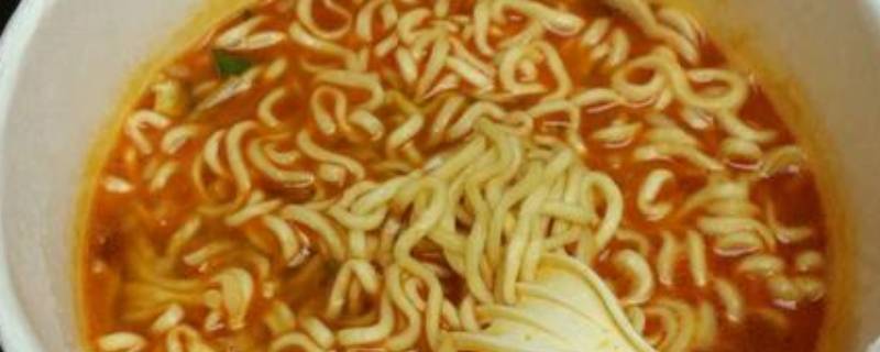 方便面保质期6个月过了一个月可以吃吗