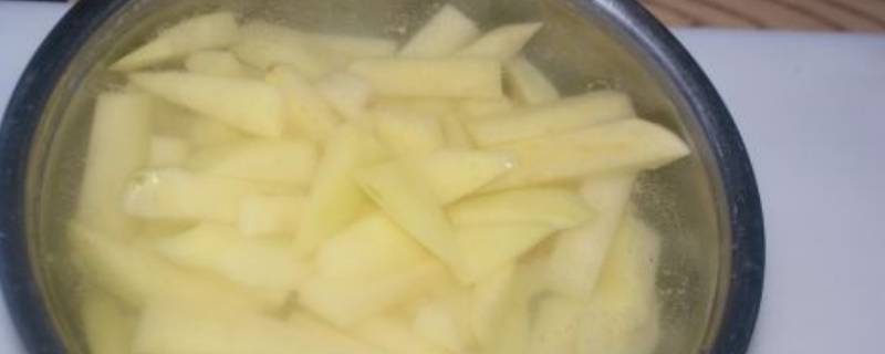 土豆切完要泡水吗