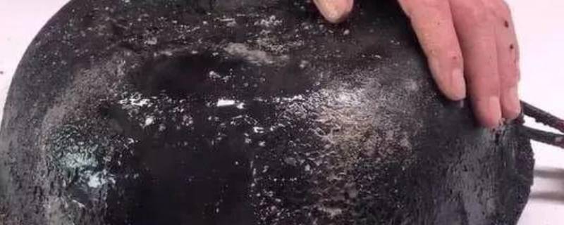 锅底黑了用什么洗的干净
