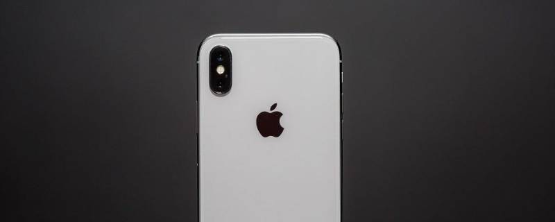 苹果x摄像头有个小孔怎么回事