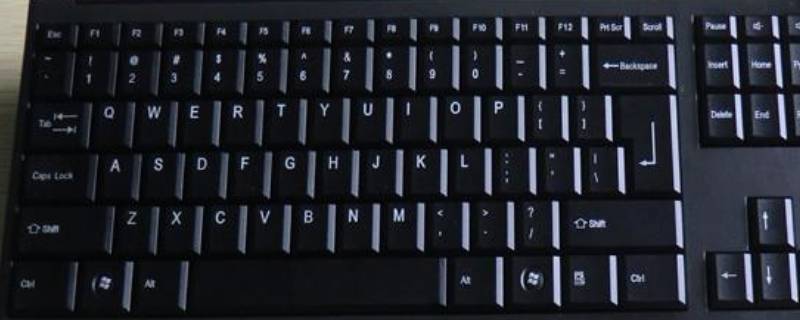 无线键盘的接收器在哪里