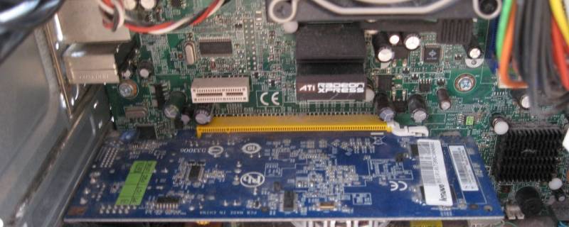 显示适配器有两个怎么办