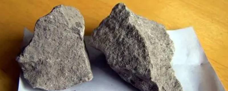 凝灰岩属于什么岩