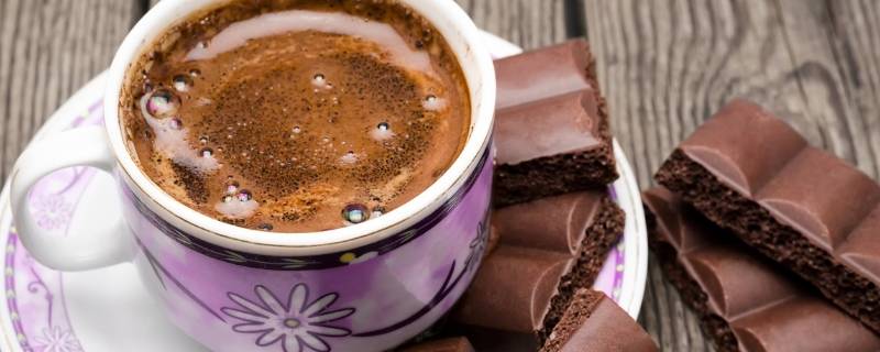 咖啡和巧克力的原材料一样吗