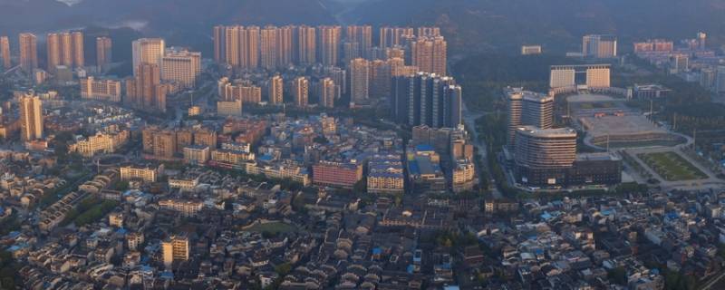 吉首市是地级市还是县级市