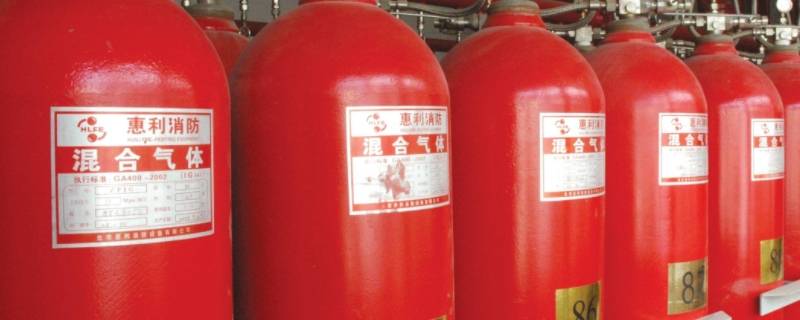 扑灭可燃性气体火灾应用什么灭火