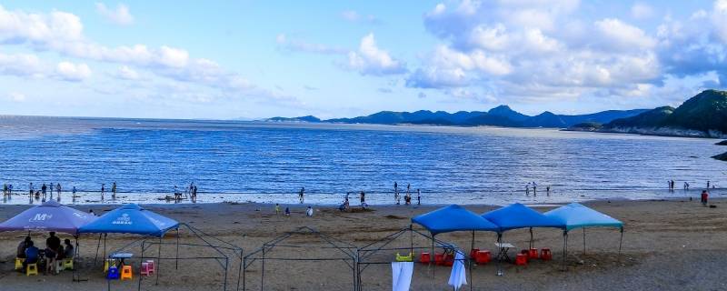 三门哪里可以赶海抓青蟹