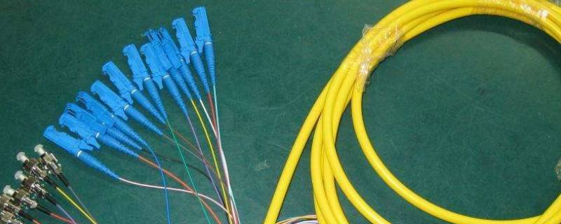 光纤显示红色的灯是怎么回事