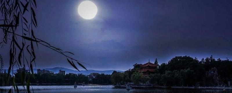 平湖秋月的特点