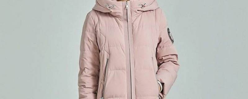 羽绒服蹭上锅底黑怎么洗
