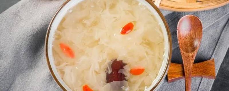 金燕耳和银耳有什么区别