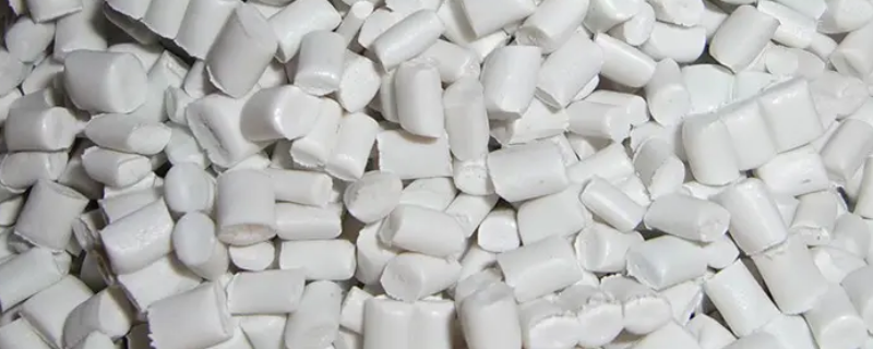 pvc材质鞋底容易断裂吗