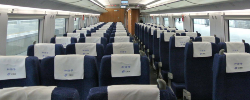 高铁上f是靠窗还是走廊