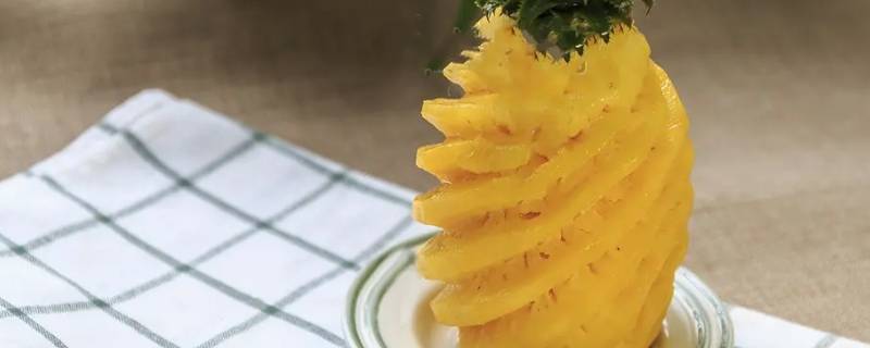 菠萝用什么水泡比较甜