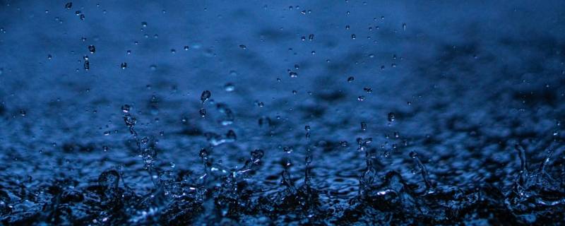 为什么会有雨