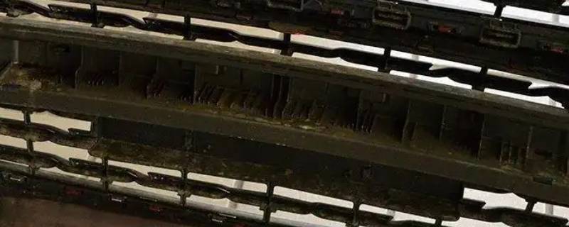 雪佛兰科沃兹保险丝盒在哪